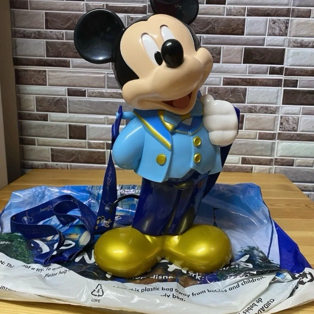 NEW Walt Disney World 50th Anniversary Celebration Mickey Mouse Popcorn Bucket